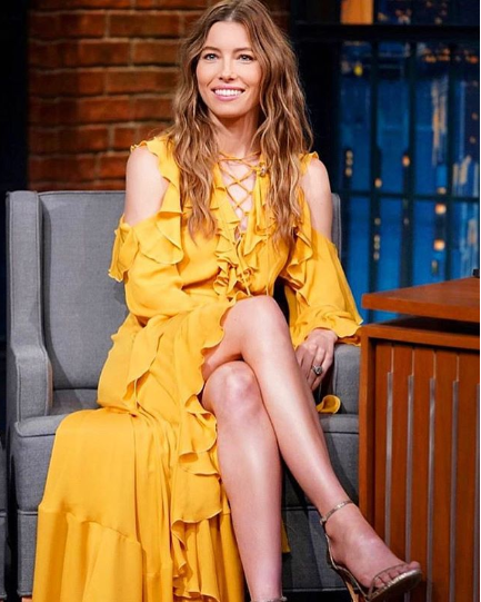 Jessica Biel in yellow Elie Saab Jessica Biel in yellow Elie Saab